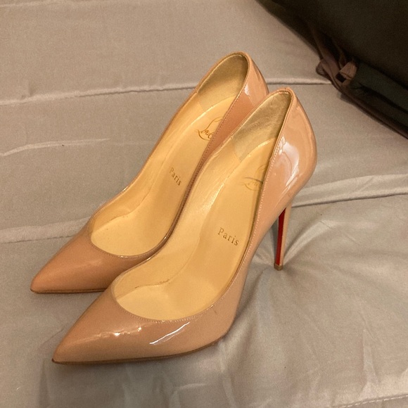 Christian Louboutin Blush Patent Leather Heels - Picture 1 of 6